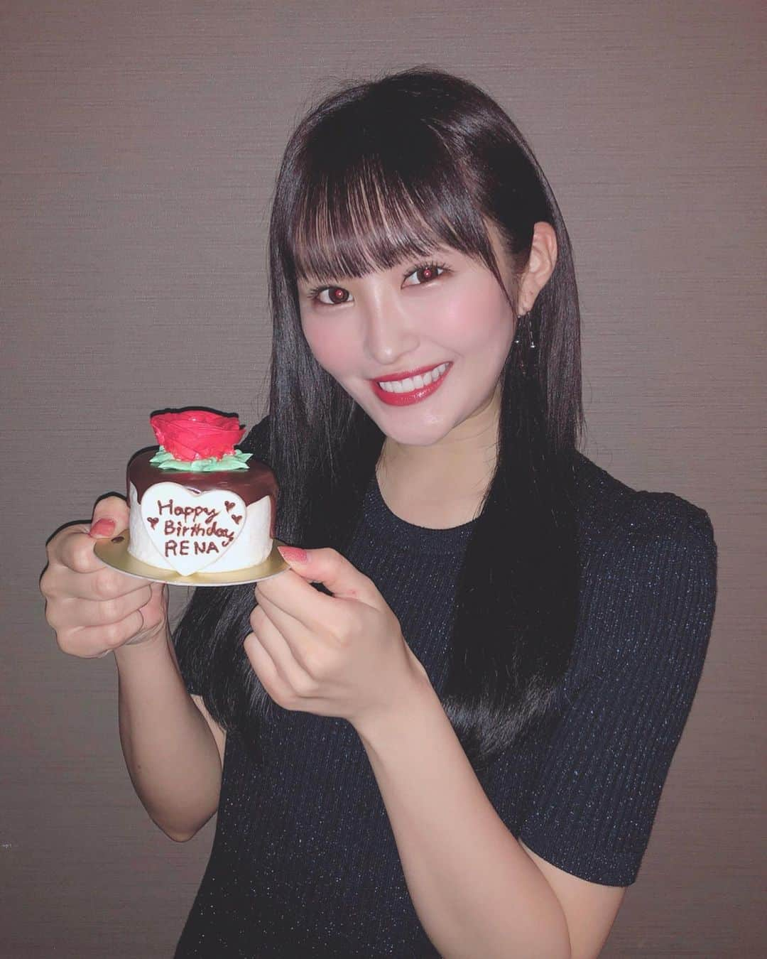 川上礼奈さんのインスタグラム写真 - (川上礼奈Instagram)「. ‪24歳になりましたぁ〜☺️🎂✨‬ ‪24歳はNMB48を卒業して‬新しい道に進みます！！！‬ ‪楽しみで胸がいっぱいです🥺🍜💕‬ ‪残り少ないNMB48の活動も最後まで全力で楽しんで皆様と沢山思い出作りたいです！！！！！‬ ‪24歳もうどんパワー全開で がんばれなぴょんするぞぉ〜😳🍜💕‬」9月16日 0時00分 - kawakami_rena