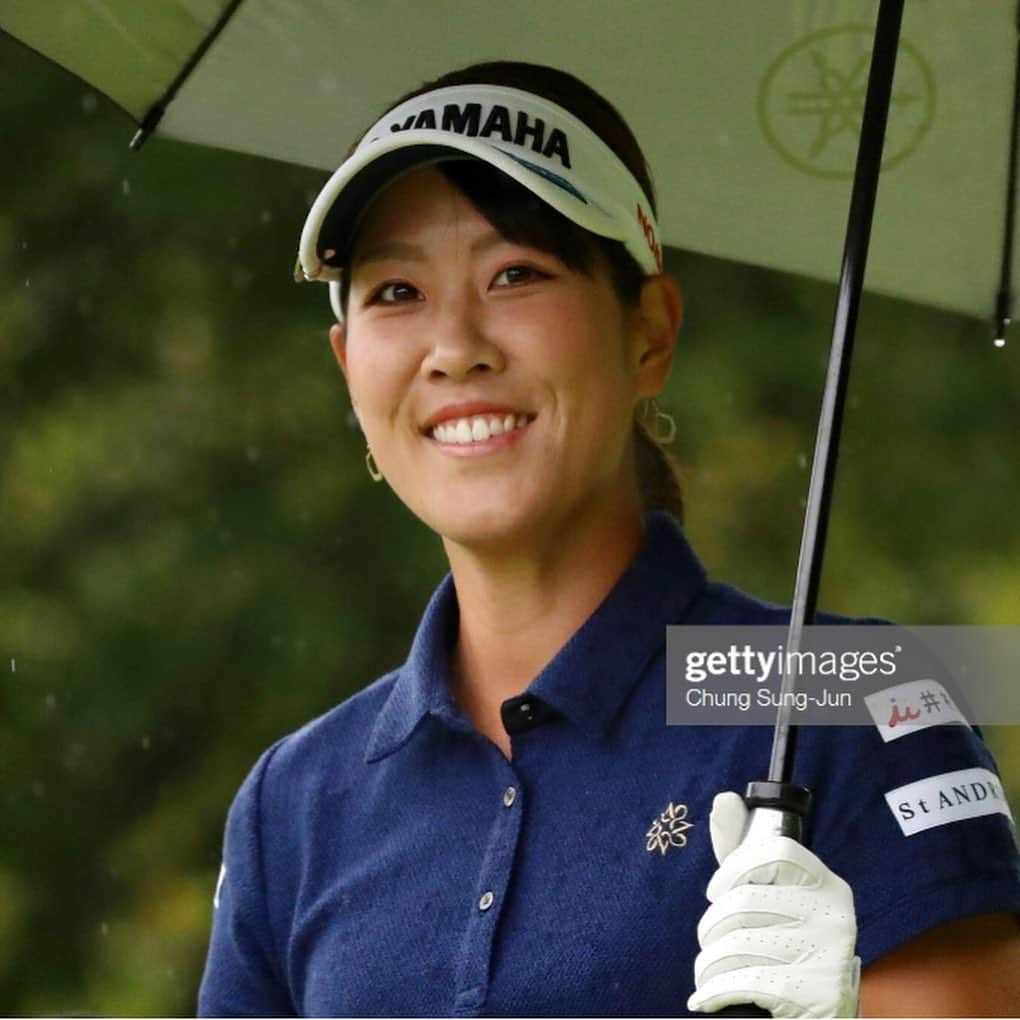 福田真未さんのインスタグラム写真 - (福田真未Instagram)「日本女子プロ選手権大会が終わりました🌟今週も沢山のご声援ありがとうございました🥺✨ 自分の中でようやく感覚を掴むことができたことが一番嬉しいです🙌 来週からとても楽しみです☺️！！ 暑い中、本当にありがとうございました😭💦 また来週からも頑張ります☺️ #練らんから5日間担いでくれた古川くんありがとう🥺 #難しいラフだったので #バリエーションが増えた #ウェアはいつも可愛い #Standrews #ありがとうございます」9月15日 15時47分 - fukudamami32