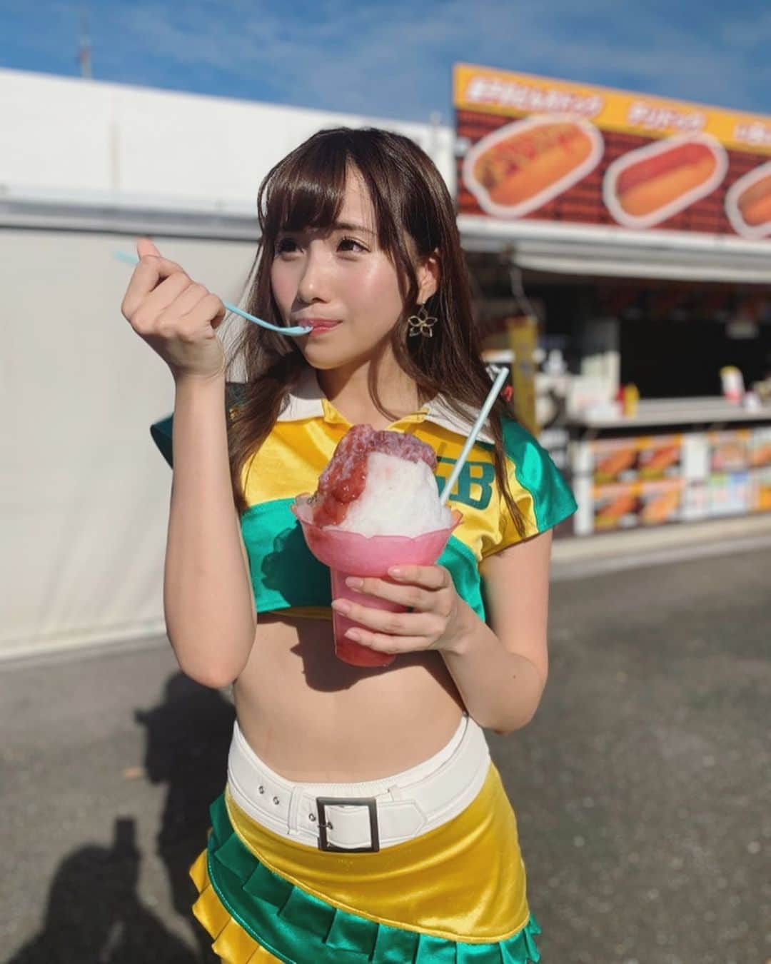 空陸海ゆきなさんのインスタグラム写真 - (空陸海ゆきなInstagram)「まだ夏気分… 🍧🍓🍧🍓🍧🍓🍧🍓🍧🍓🍧 #かき氷 #いちごかき氷 #racequeen  #レースクイーン #ツインリンクもてぎ  #portrait #ガールズポートレート」9月15日 15時49分 - yukinamilk