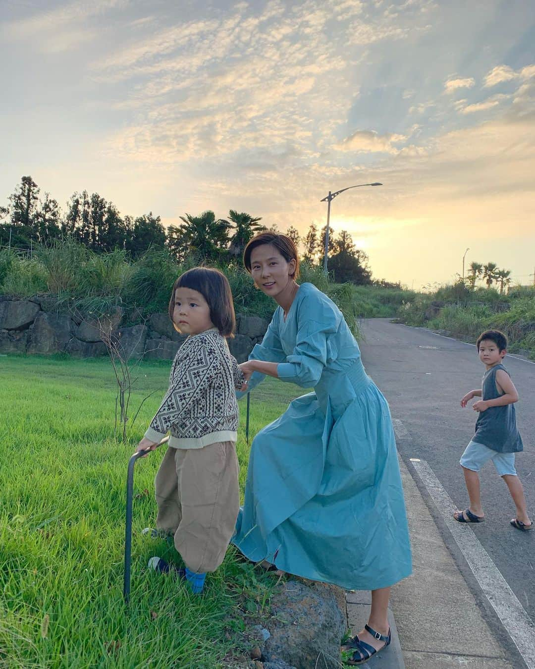 キム・ナヨンさんのインスタグラム写真 - (キム・ナヨンInstagram)「이번 제주도 하늘은 정말 본 중 최고 💚 #nofilter」9月15日 16時27分 - nayoungkeem