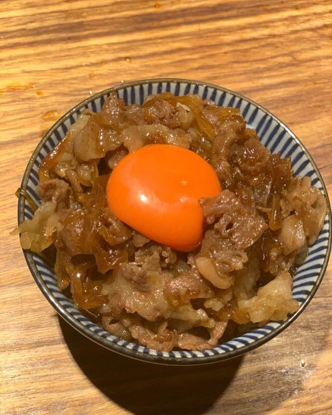 "TERIYAKI" テリヤキ編集部さんのインスタグラム写真 - ("TERIYAKI" テリヤキ編集部Instagram)「🏠店舗名: 食堂うちの ⠀ ⠀ ⠀ 🗾場所: 非公開⠀ 🍽 夜:¥5,000〜⠀ 📣テリヤキストのコメント: ⠀ 魅惑の深夜飯⠀ ________________________________⠀  テリヤキ編集部公式アカウントでは、本当に美味しいお店をご紹介しております。アプリの方もチェックお願い致します！😊 ・ 『 #テリヤキ掲載店』をつけて投稿いただいた中から素敵なお写真をご紹介いたします！ぜひ投稿してみてくださいね！⠀ ________________________________⠀ #テリヤキ掲載店#非公開#卵#深夜飯#魅惑#日本#写真好きな人と繋がりたい #グルメ好きな人と繋がりたい #美味しいもの好きな人と繋がりたい #いいね返し#ファインダー越しの世界 #美味しいお店#food#foodstagram #foodporn #delicious#グルメ部 #グルメ好きな人と繋がりたい #たべすたぐらむ #グルメ巡り」9月15日 16時41分 - teriyaki_jp