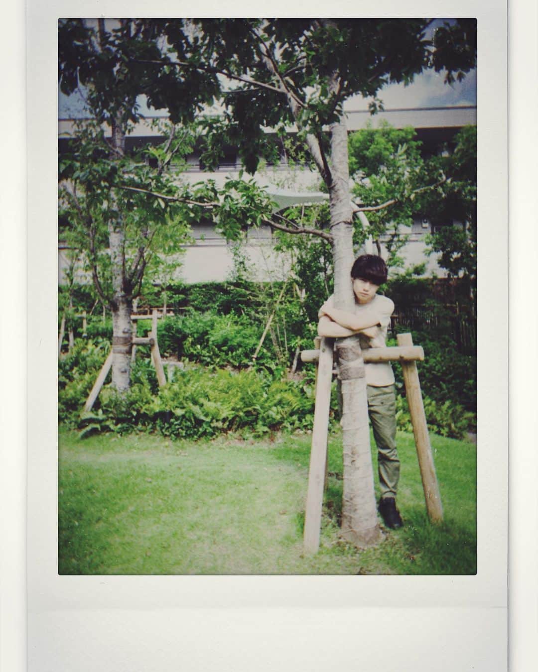 片岡千之助さんのインスタグラム写真 - (片岡千之助Instagram)「自然にしがみついて 自分に素直に生きなければ🌱 無邪気でいられるように」9月15日 16時59分 - sennosuke.official