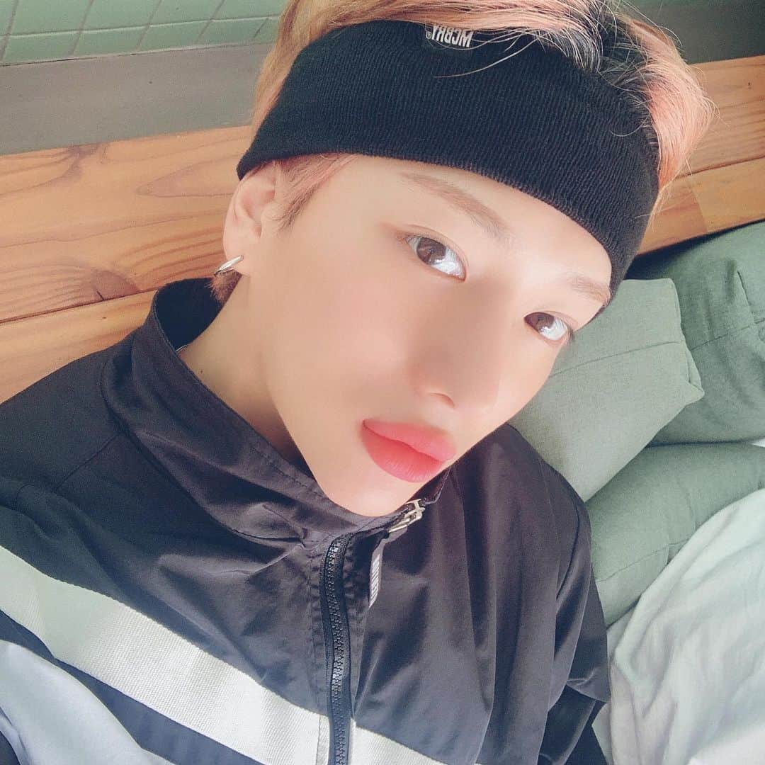 IN2ITさんのインスタグラム写真 - (IN2ITInstagram)「🐯+🧚🏻‍♂️ ㅤㅤ #인투잇 #인투유 #IN2IT #IN2U #인호 #Inho #eno #Hwanginho #Hwangeno #인표 #Inpyo #Leeinpyo #인라인 #헤어밴드 #이제진짜 #가을 #쌀쌀하니까 #다들 #긴팔 #챙겨요 ❤️」9月15日 17時13分 - official_in2it