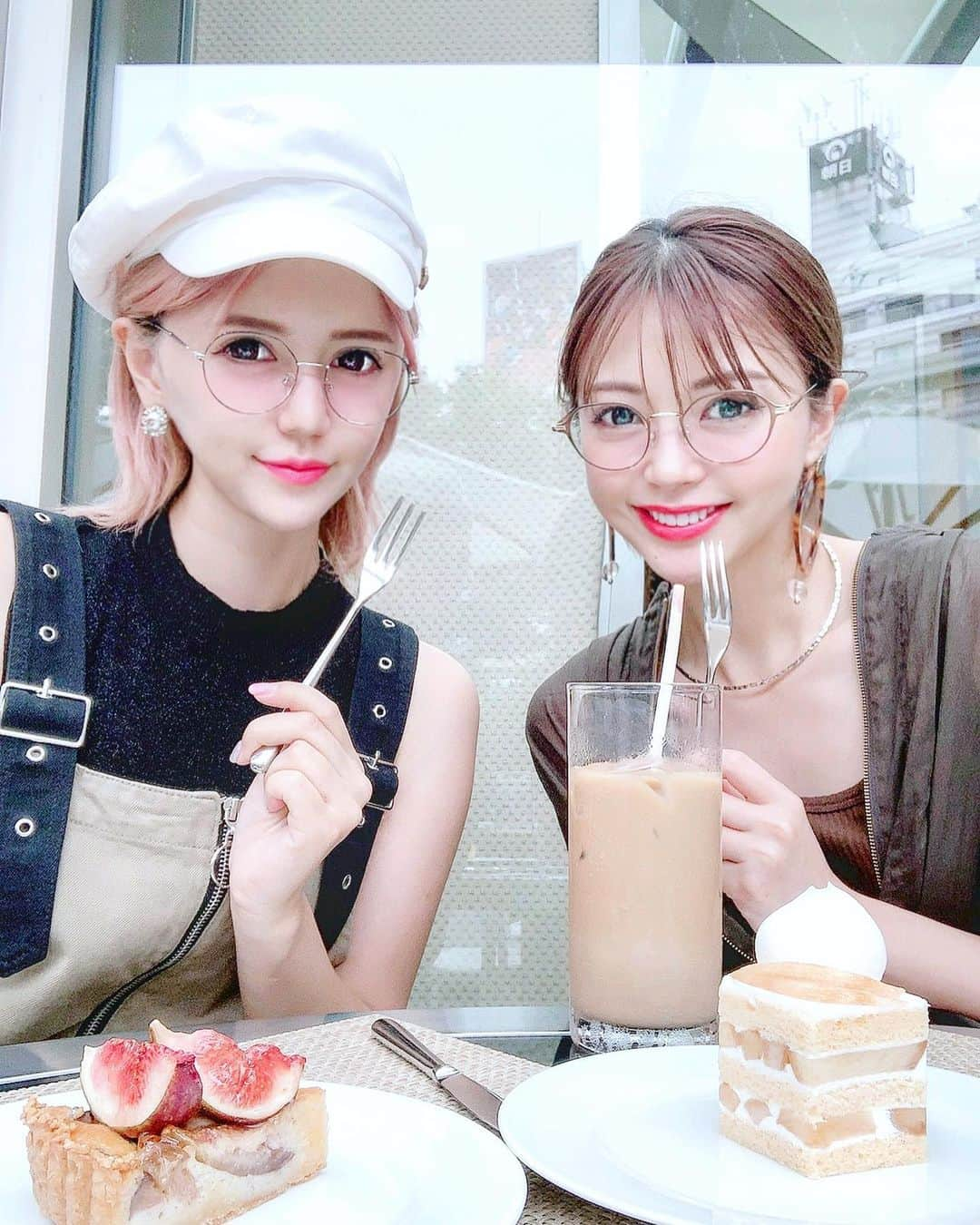 河西里音さんのインスタグラム写真 - (河西里音Instagram)「DATE❤ Photo:airi ♡ ♡ ♡ #六本木 #ropponki #teatime #cake #至福のとき」9月15日 17時32分 - rion_kasai