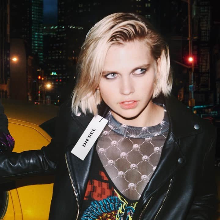 のインスタグラム：「Find out the true meaning of tagging along to a party. Show off your tag to #EnjoyBeforeReturning」
