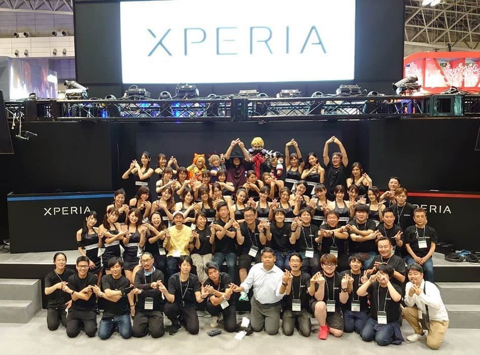 比良祐里のインスタグラム：「東京ゲームショウ2019、閉幕しました！ Xperiaブースに足を運んで下さった皆様、ありがとうございました✨ Xperiaブースにいつか出たいと願って、念願叶って出演できたこと本当に嬉しく思います☺️💓 モデルチームの4人でコンパス必死に練習したのもとってもいい思い出だな(*´˘`*)❤️ 関係者の皆様本当にお世話になりました！ ゲームをするなら、Xperia💓！！ . . . #TGS2019 #Xperia #Xperia1 #コンパス」