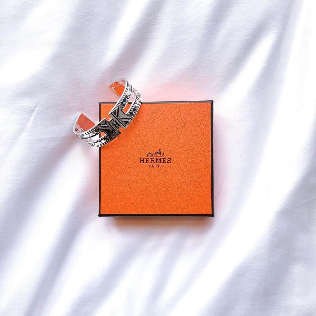 片山良平のインスタグラム：「💍💍💍 #hermes  #ny #唯一の買い物」