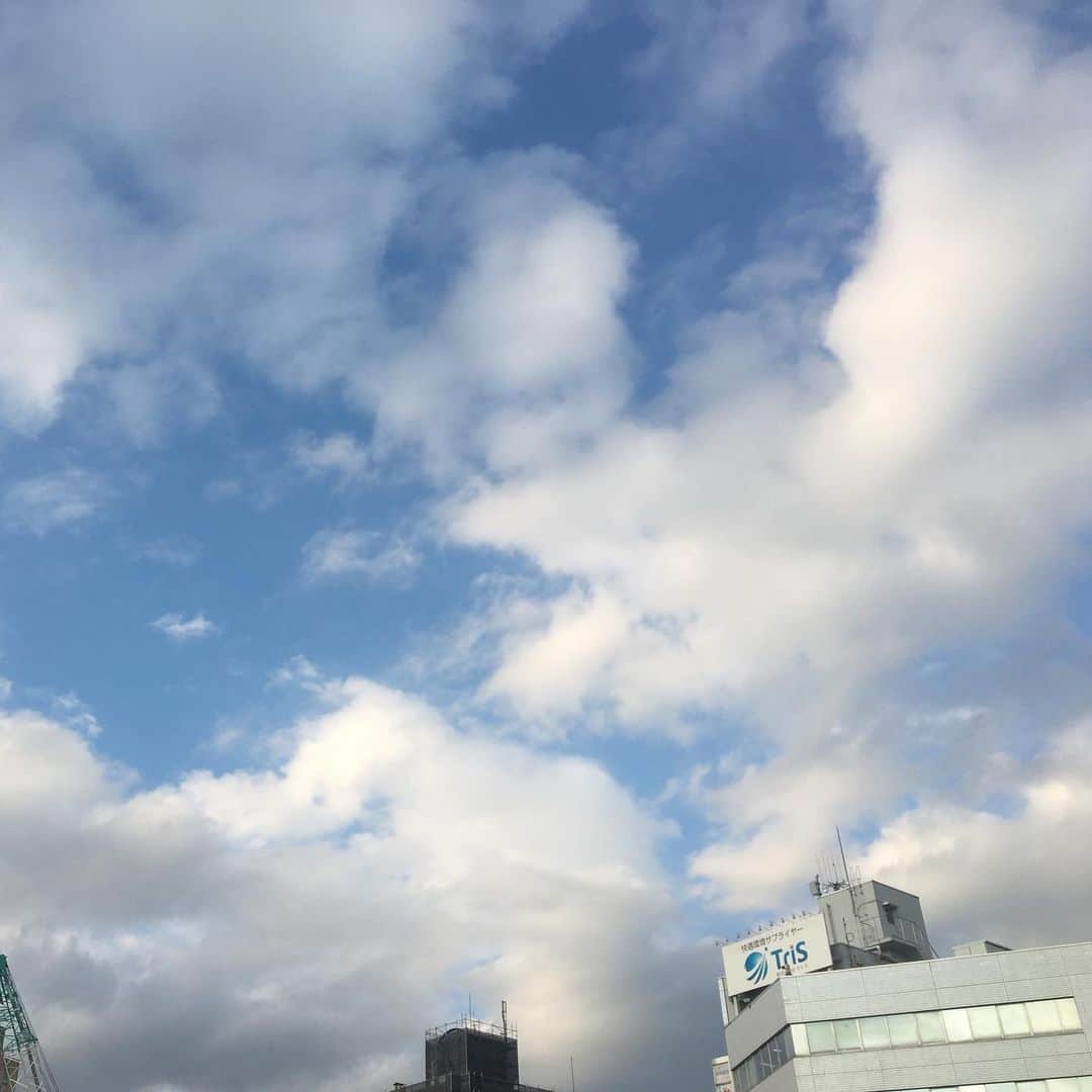 後藤拓実 四千頭身 さんのインスタグラム写真 後藤拓実 四千頭身 Instagram 空ひろい いつのだろうか はぁぁぁぁぁぁぁあ 毎日投稿 どうした後藤 まだ時にもなってないじゃないか 9月15日 19時35分 Ganjuke