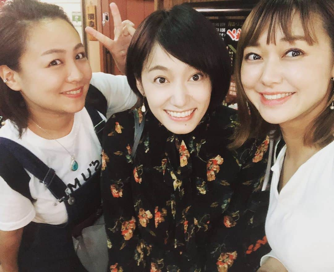 今村美乃さんのインスタグラム写真 - (今村美乃Instagram)「先日久しぶりに、#樫山結 ちゃん #深瀬智聖 ちゃんとご飯に🍽﻿ ﻿ 熊本で仕事するようになった頃、不安で不安で、本当に右も左も分からない状態だった時２人に助けてもらって、本当に感謝ばっかりです。 ﻿ ﻿ ﻿ 10年ぶりにじっくり戻ってくる故郷は、私が高校生だった頃とは全然違ってて（政令指定都市にもなったし！）浦島太郎状態だったからなぁ😆💦💦 ﻿ ﻿ ••••••﻿ ﻿ #和酒バー凛音 というお店でした！﻿ @washu.bar.rion.1220 ﻿ 完全個室なのでプライベートな話も思う存分。笑 できたし、食事もお酒も🥃すごく品が良くて、お店の方も素敵でした✨✨✨ ﻿ ﻿ ••••••﻿ ﻿ 来年の春で熊本で仕事を始めて丸３年。本当に本当に大変ありがたい３年間です。番組プロデューサー、スタッフ、出演の皆様に心から感謝です。﻿ ﻿ そしてお2人も♥️♥️いつもありがとう♥️♥️♥️﻿ ﻿  #熊本リポーター ﻿  #熊本朝日放送 ﻿  #kab ﻿  #くまパワプラス﻿  #熊本ディナー﻿  #新市街ディナー﻿  #お友達とごはん　#よしグルメ探索隊」9月15日 19時56分 - imamurayoshino