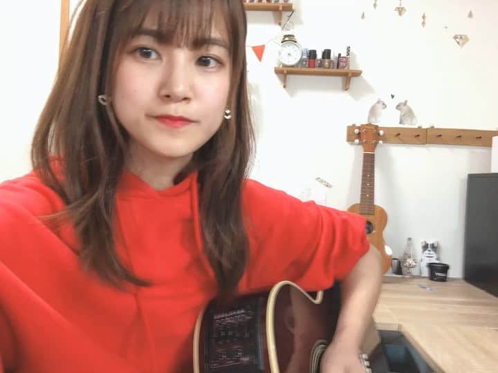 のインスタグラム：「♪きらきら星🌟 . 明日は14:30〜グランフロント大阪うめきた広場路上ライブ！ 久々だから色んなオリジナル曲を練習してました🙈 (最後の方はジブリとか色々弾いてた笑) 楽しみで眠れないよー😻 #musicbusker #グランフロント大阪 #fm802  ライブ情報🐶💕 . 9/22(日)大阪|酔夏男 北原ゆか × mihoro* presents 女性限定入場ツーマンライブ 「ゆかほろミーティング」 ⏰open:12:00/start:12:30 🎟前売り1,500円/当日2,000円 （学割:前売り1,000円/当日1,500円） チケットご予約:kitaharayuka.info@gmail.comまで①お名前②ライブの日にち③チケットの枚数を書いてお送りください。 . 11/1(金)大阪|アメリカ村CLAPPER 「北原ゆか 1st ONEMAN LIVE TOUR『GOOD DAY』」 ⏰open:18:30/start:19:00 🎟前売り3,200円/当日3,700円 (学割:前売り・当日、両方とも2,500円 ※当日学生証提示でキャッシュバック) ※1ドリンク制 チケットご予約:イープラスhttps://eplus.jp/sf/word/0000104784 . 11/10(日)東京|渋谷TAKE OFF7 「北原ゆか 1st ONEMAN LIVE TOUR『GOOD DAY』」 ⏰open:18:00/start:18:30 🎟前売り3,200円/当日3,700円 (学割:前売り・当日、両方とも2,500円 ※当日学生証提示でキャッシュバック) ※1ドリンク制 チケットご予約:イープラスhttps://eplus.jp/sf/word/0000104784」