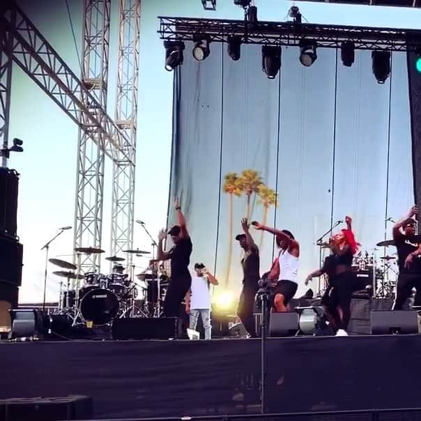 MCハマーのインスタグラム：「Los Angeles Rehearsal 💯💯💯💯」