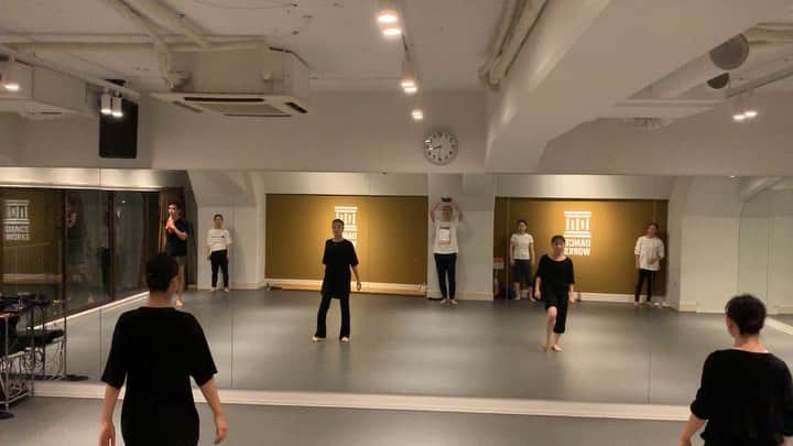 のインスタグラム：「黒須洋嗣 JAZZ CLASS 2019.Sep.15th @danceworks_jpn  @xross  #暗夜の心中立て  #椎名林檎 #少ないけども良きクラス #dance #jazzdance #tokyo #japan」