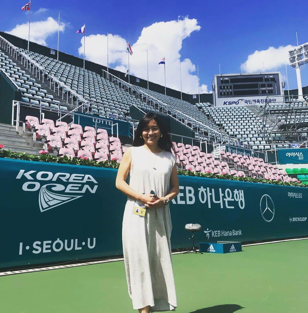 伊達公子さんのインスタグラム写真 - (伊達公子Instagram)「KOREA OPEN2019 明日から本戦が始まります。 #伊達公子 #kimikodate #tennis #tennisplayer #instatennis #instasports #テニス #テニスプレイヤー #テニスプレーヤー  #wta #koreaopen #koreaopen2019」9月15日 21時41分 - kimiko.date