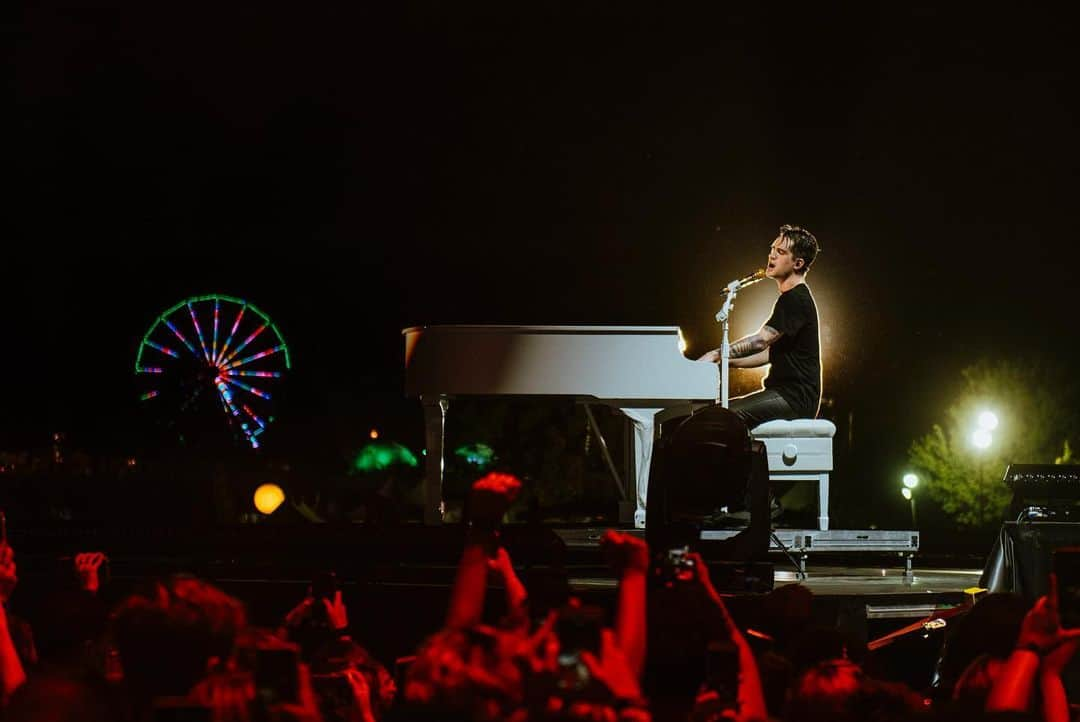 Panic! At The Discoさんのインスタグラム写真 - (Panic! At The DiscoInstagram)「Thank you Atlanta. @musicmidtown 📸- @katrina.barber」9月15日 22時20分 - panicatthedisco