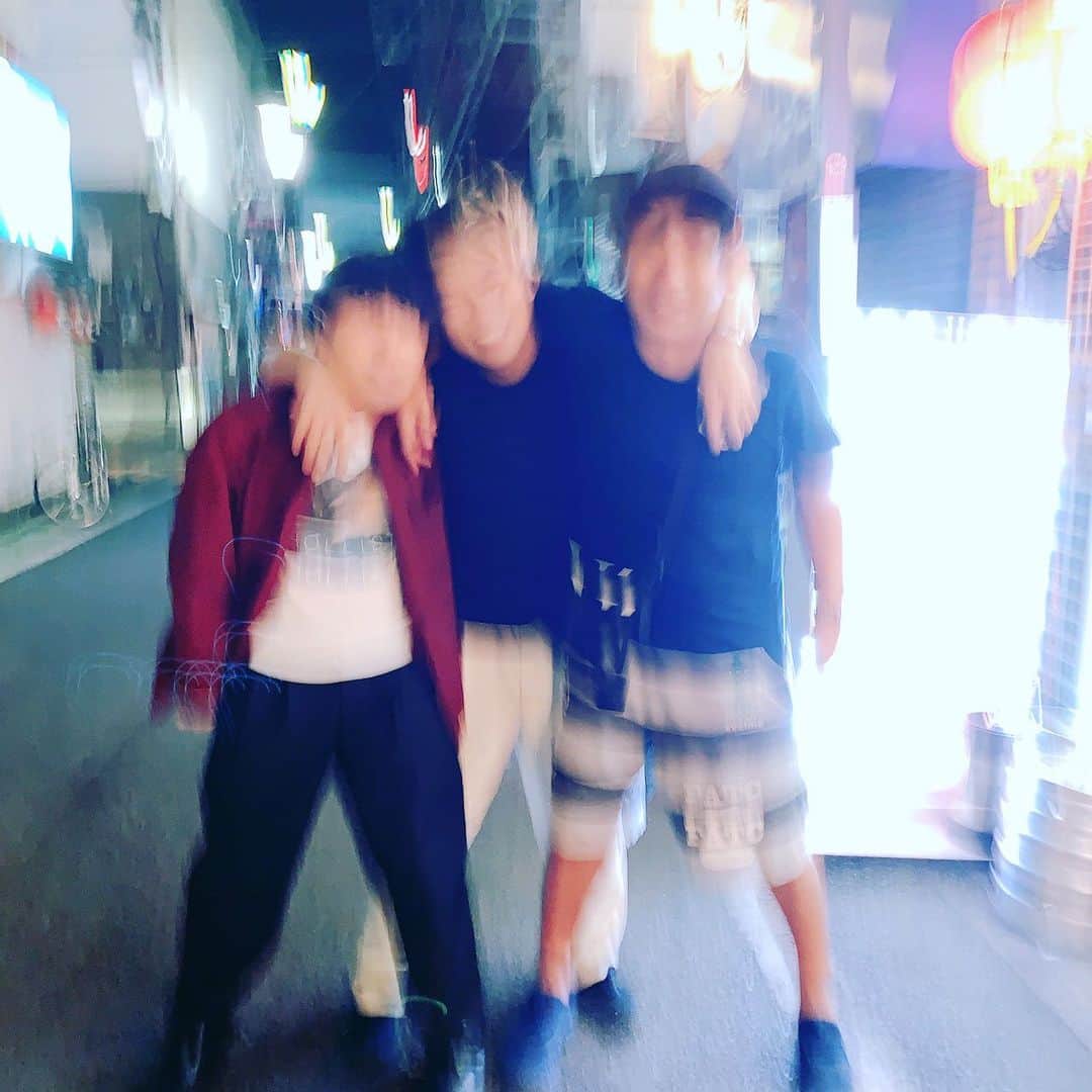 のインスタグラム：「記憶がございません  #ラブレターズ #溜口 #jabbadafootballclub  #ノルオブ」