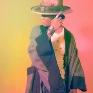 のインスタグラム：「平井大さん🌴 スーパー良かった🥺💗 歌声も音楽も大好きだけど なにより人柄が好きだなぁ〜って🥰 優しい気持ちになれる人。 "i love youやありがとうがなかなか伝えられない そんな時はバラを買って帰ったりする"って🥺 天才😭💘パーフェクト💯 #loveが溢れる人 #平井大 #星にのせては歌わなかった #でもそれ以上のハッピー頂きました #また絶対行こう」