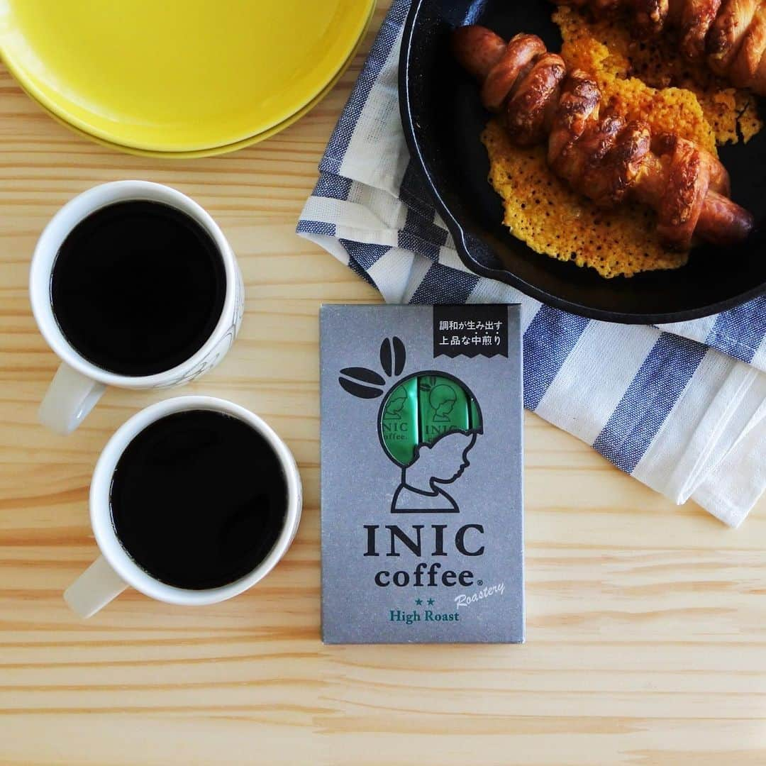 INIC coffeeさんのインスタグラム写真 - (INIC coffeeInstagram)「. 連休も最終日。 のんびりできるお休みって、本当にリフレッシュできますよね。 いつもはバタバタの朝ご飯も、ゆっくりと味わいたいですね。 あわせるコーヒーは焙煎の違いを楽しめる＜Roasteryシリーズ＞がオススメですよ♩ . ▼Roasteryシリーズラインナップ https://www.inic-market.com/fs/inicmarket/c/191580/ #INICcoffee #INIC #coffee #朝ごはん #Roastery #life #iniclife #refresh #イニックコーヒー #イニック #リフレッシュ #5秒で本格コーヒー #おうちカフェ #丁寧な暮らし #イニックコーヒーのある生活 #おうちカフェ #冷たい #アイスコーヒー #連休」9月16日 9時08分 - iniccoffee