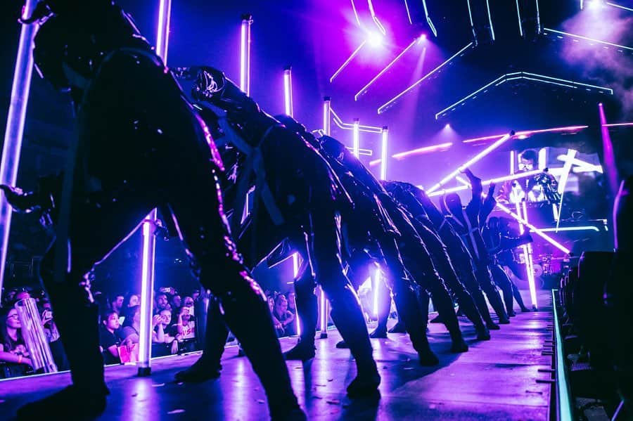 MUSEさんのインスタグラム写真 - (MUSEInstagram)「Incredible two nights at the O2. London, thank you for being an amazing crowd to put on film.」9月16日 9時45分 - muse