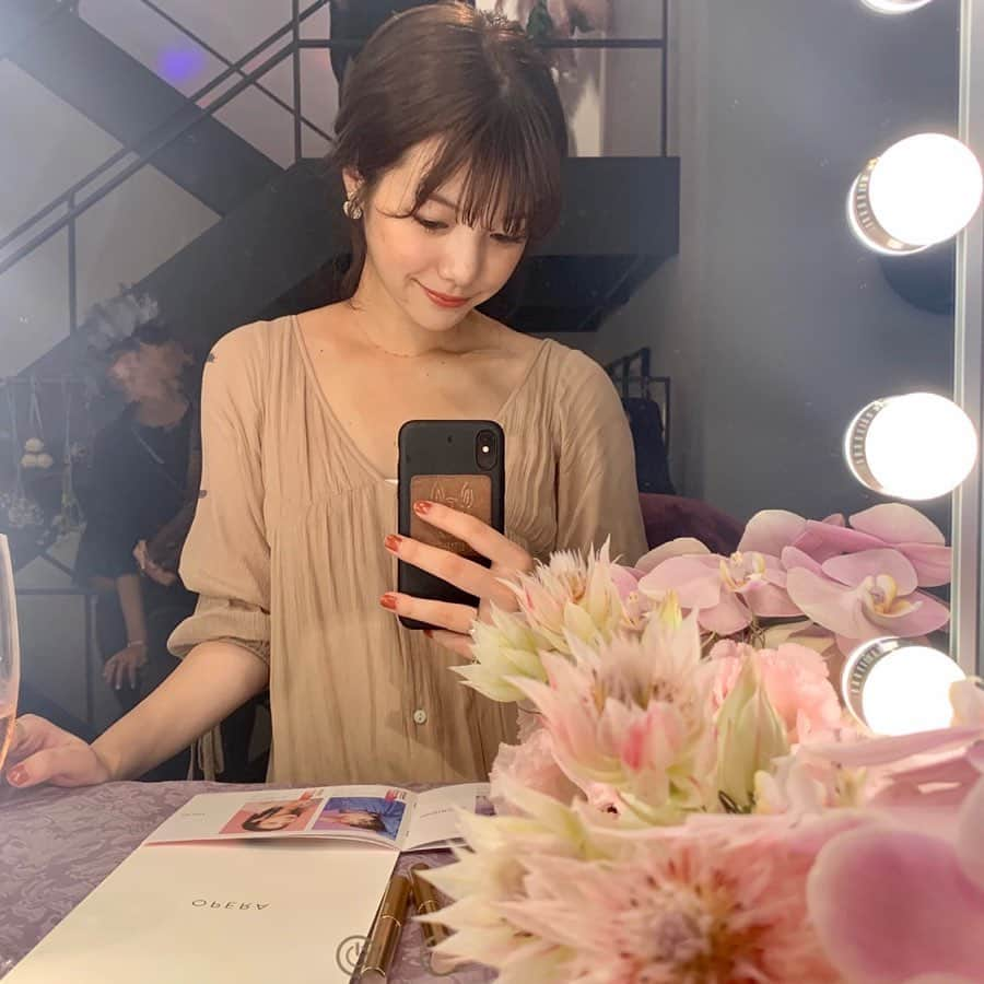 西谷菜々さんのインスタグラム写真 - (西谷菜々Instagram)「. OPERAのシークレットパーティーに💐 新色の4本は透け感のある秋らしいカラー。 またお気に入りが増えた☺️ #オペラリップティント #operacosmetics #透ける秋色のくちびる #opera_secretparty」9月16日 1時09分 - nana_nishitani