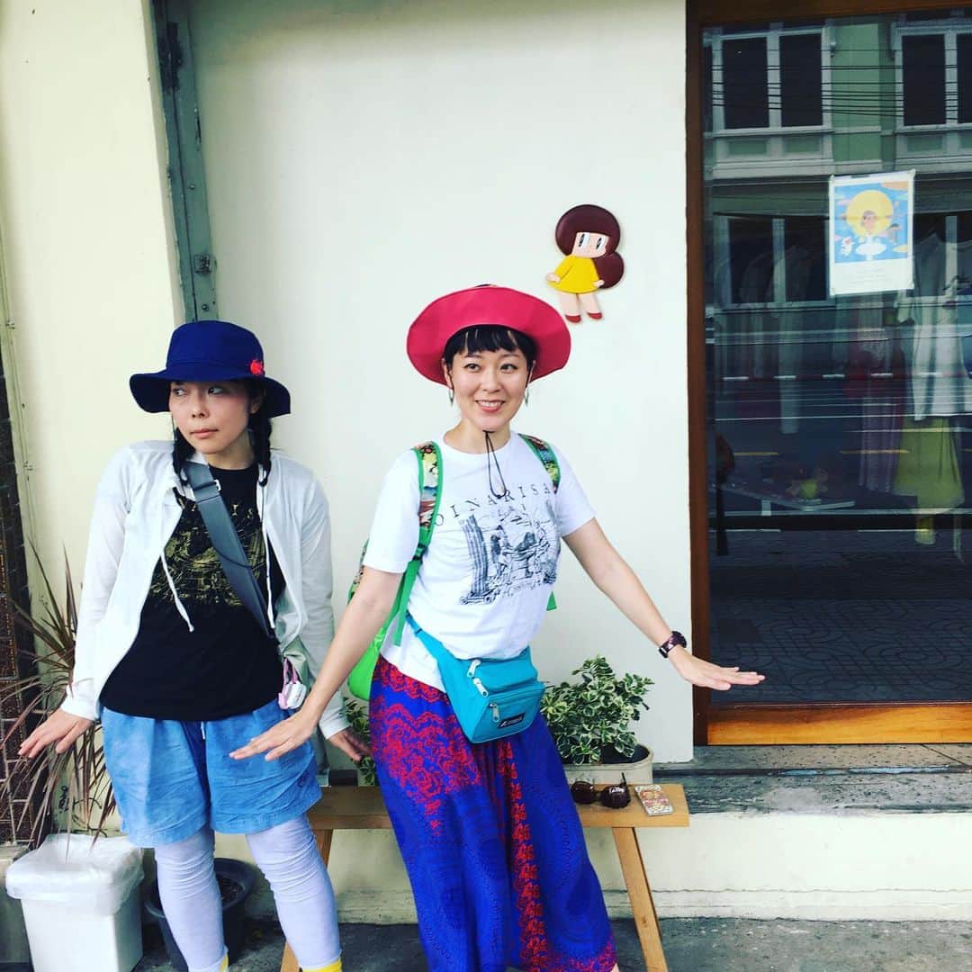 三角みづ紀さんのインスタグラム写真 - (三角みづ紀Instagram)「マムアンちゃんのお店で、なんと作者のタムくんにお会いできた！」9月16日 1時20分 - misumimizuki