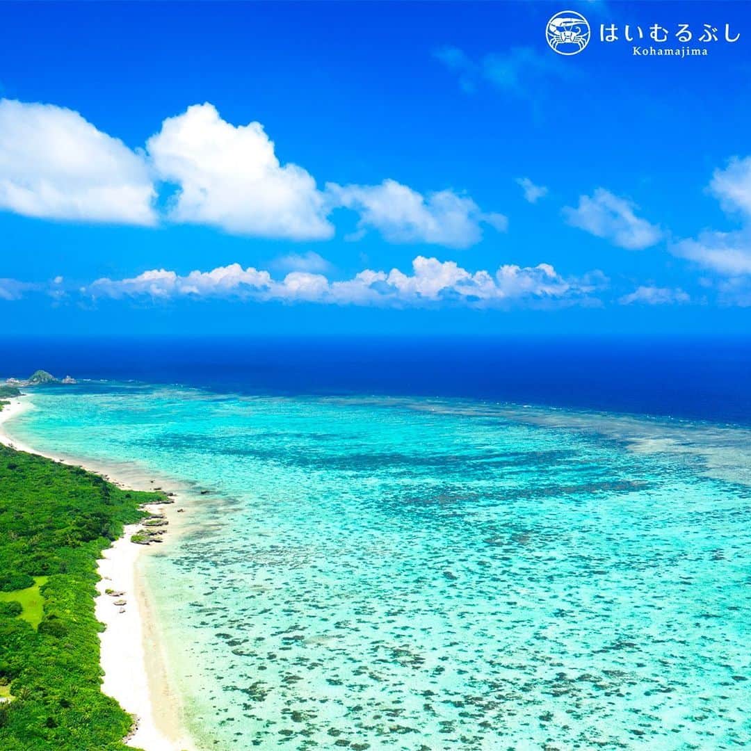 HAIMURUBUSHI はいむるぶしさんのインスタグラム写真 - (HAIMURUBUSHI はいむるぶしInstagram)「サンゴ礁に囲まれた豊かな海のことを沖縄では「イノー」と言い、浅いおだやかな海「礁湖」こと。昔から「海の畑」とも言われ、魚介類や海藻など豊かな恵みを与えてくれる島人の宝です。#沖縄 #八重山諸島 #サンゴ礁 #海#礁湖 #イノー #小浜島 #リゾート #ホテル #はいむるぶし #japan #okinawa #yaeyamaislands #coralsea #bluesea #ishigaki #kohamajima #beachresort #haimurubushi」9月16日 1時52分 - haimurubushi_resorts