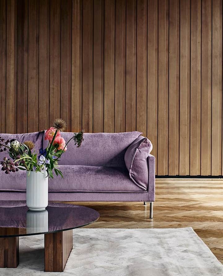eilersenさんのインスタグラム写真 - (eilersenInstagram)「A touch of purple – Butterfly sofa in bloom.⁠ ⁠•⁠ •⁠ • ⁠ #eilersen #eilersenfurniture #myeilersen #butterfly⁠ #interiordesign #design #homedecor #sofa #danishdesign #inredning #hem #interiør #interiorlovers #interior123 #interiordesign #modernliving #minimalism #nordiskehjem #furniture #interiors #craftsmanship #luxurylifestyle #home #designinterior #livingroominspo #stue #livingroom #sundayvibes⁠」9月16日 3時00分 - eilersen