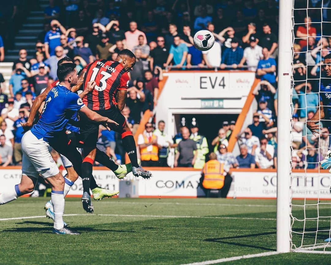 カラム・ウィルソンさんのインスタグラム写真 - (カラム・ウィルソンInstagram)「Great win today! Welcome back @lewiscook_ 🙌🏾」9月16日 3時05分 - callumwilson