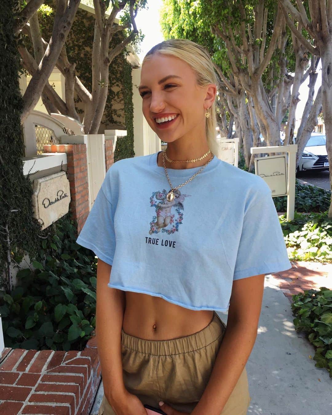 Gabrielle Grace Epsteinさんのインスタグラム写真 - (Gabrielle Grace EpsteinInstagram)「happy Sunday! guys I went to the John Mayer concert last night and he was so incredible!! . Which band/artist would you want to see perform live? (outfit @prettylittlething)」9月16日 3時29分 - gabbyepstein