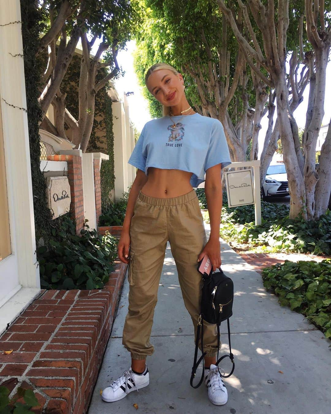 Gabrielle Grace Epsteinさんのインスタグラム写真 - (Gabrielle Grace EpsteinInstagram)「happy Sunday! guys I went to the John Mayer concert last night and he was so incredible!! . Which band/artist would you want to see perform live? (outfit @prettylittlething)」9月16日 3時29分 - gabbyepstein