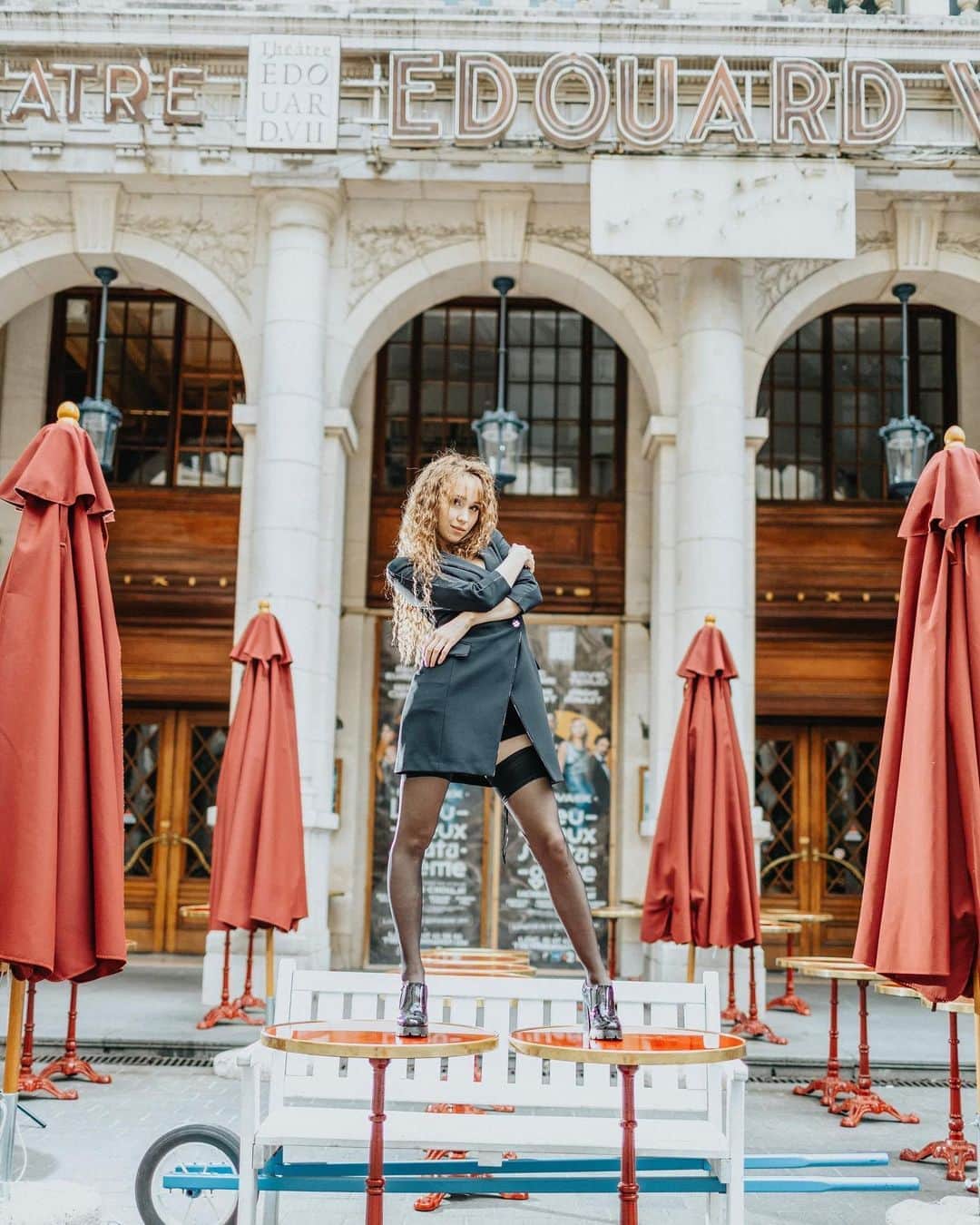 アンジェリーク・アバチキナさんのインスタグラム写真 - (アンジェリーク・アバチキナInstagram)「On my worst behaviour 😈 #paris #model #chantalthomass #street #heels #fashion #Париж #модель」9月16日 4時06分 - icesmurfette