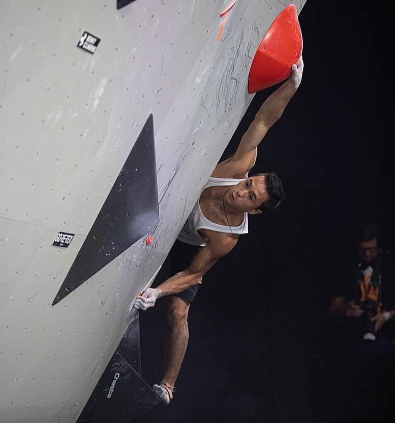 シーン・マコールさんのインスタグラム写真 - (シーン・マコールInstagram)「Another @adidasrockstars is in the bag. What a special event 🤩 ⠀⠀⠀⠀⠀⠀⠀⠀⠀ Can’t believe I now have to wait another year for it to happen again 😤 ⠀⠀⠀⠀⠀⠀⠀⠀⠀ Big thanks to everyone involved, all the presenters, staff, @adidasterrex , athletes, and a congrats to @futaba_ito and @ogata.yoshiyuki for being our 2019 Rockstars Champions! 💪 ⠀⠀⠀⠀⠀⠀⠀⠀⠀ 🎞 by: one of amazing photographers! ⠀⠀⠀⠀⠀⠀⠀⠀⠀ ⠀⠀⠀⠀⠀⠀⠀⠀⠀ ⠀⠀⠀⠀⠀⠀⠀⠀⠀ ⠀⠀⠀⠀⠀⠀⠀⠀⠀ ⠀⠀⠀⠀⠀⠀⠀⠀⠀ @adidasterrex | @scarpana | @joerockheads | @verticalartclimbing | @flashedclimbing | @perfect_descent | @CANFund | @visaca #verticalart #CANFund #VisaAmbassador #climbing #train #canada #instagood #picoftheday #photooftheday #athlete #igers #amazing #sports #fitspo #gymlife #power #fitfam #adventure #fitness #work #workhard #workout #strength #challenge #follow #ninja #gym #fun」9月16日 6時44分 - mccollsean