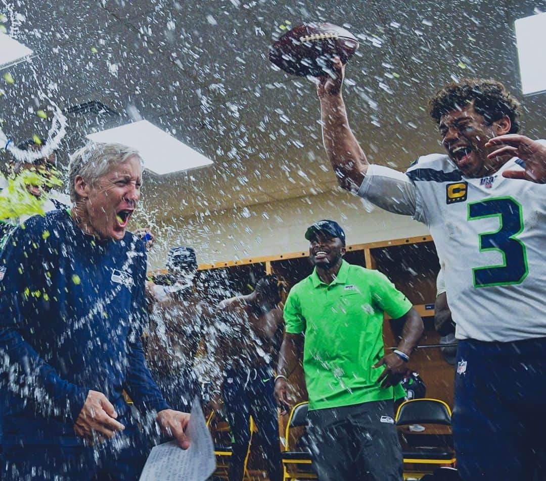ラッセル・ウィルソンのインスタグラム：「100th win as a Seahawks for you Coach! And 68 yrs old going on 38! Happy Bday @PeteCarroll!! 📸: Rod Mar」