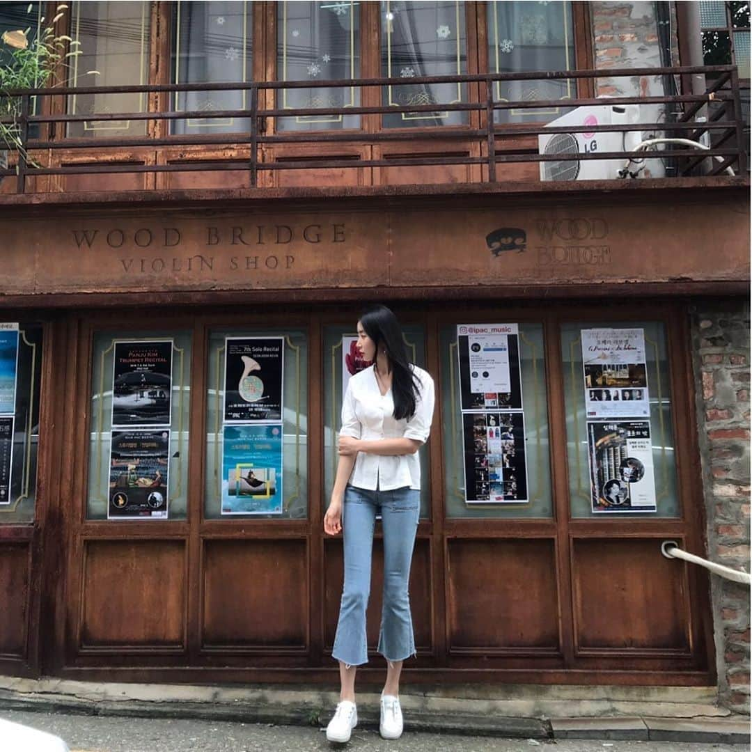 ガヨン さんのインスタグラム写真 - (ガヨン Instagram)「ɢᴍ💛 이번주도 행복하게 보내보아요 🧚🏻‍♀️💕 / / #ootd」9月16日 8時00分 - gy._.1202