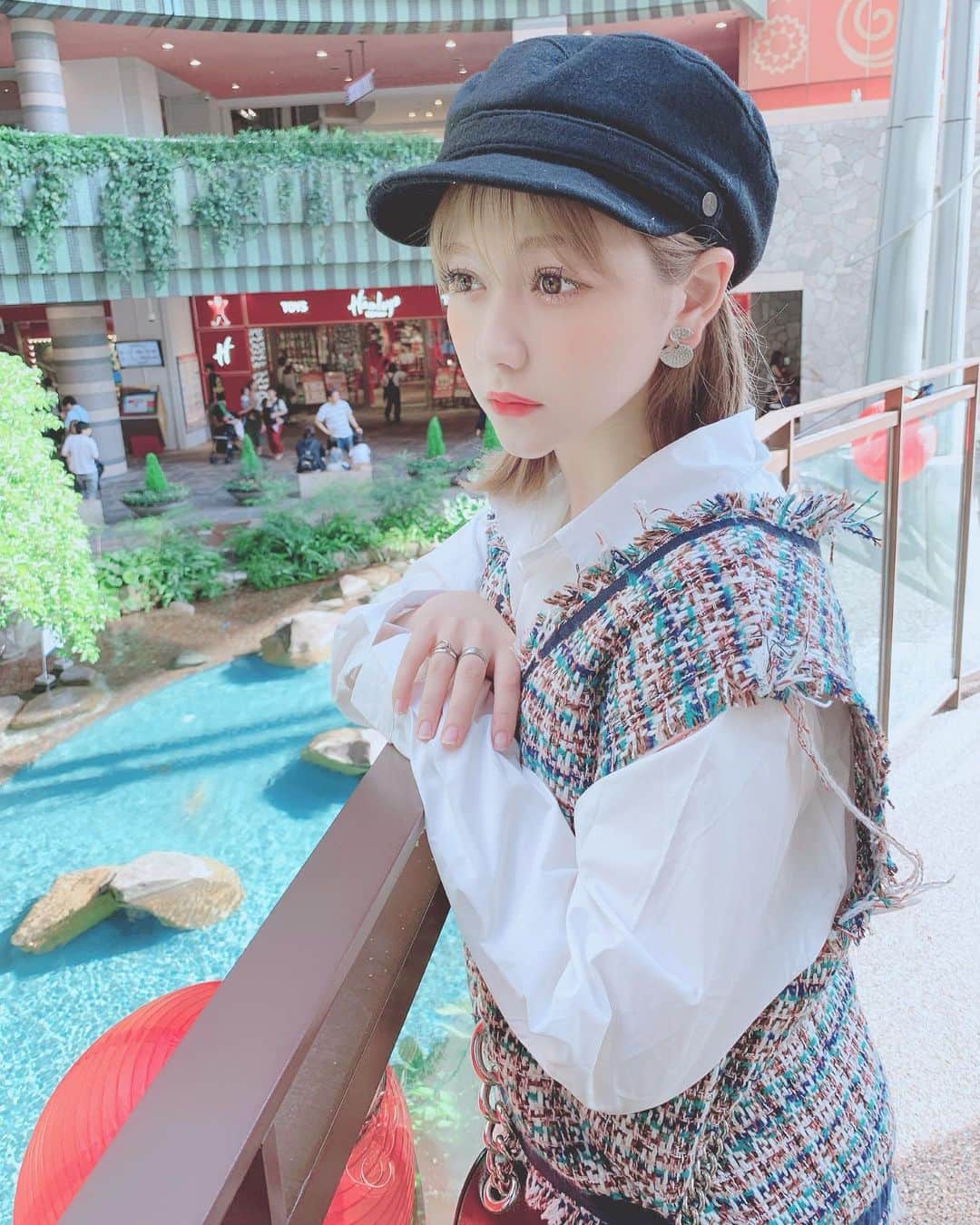 村重杏奈さんのインスタグラム写真 - (村重杏奈Instagram)「かわいい帽子買ったの🥺❤️」9月16日 19時18分 - hktanna4848