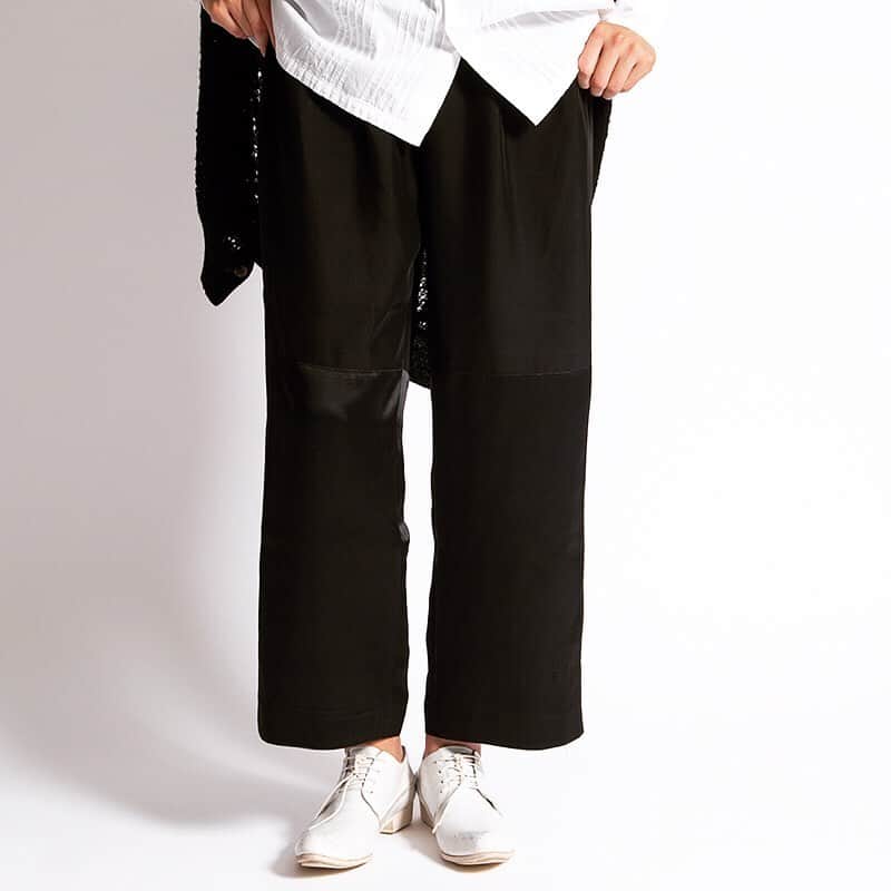 のインスタグラム：「【🌸新着商品👖】 【ジャンポールゴルチエ ファムJean Paul GAULTIER FEMME サテン切替イージーワイドパンツ 黒40(¥6,372)】 https://www.playful-dc.com/mobile/products/details72916.html  online shop！↓ https://www.playful-dc.com/mobile/  #古着 #PLAYFUL #買取 #古着買取 #通販 #お洒落さんと繋がりたい #japanese #outfitlove  #photoshop #followme #スーツ#ジャンポールゴルチエ  #jeanpaulgaultier#モード#古着通販#古着屋さん#加工#style #instapic#instafollow#instagood#instafashion」