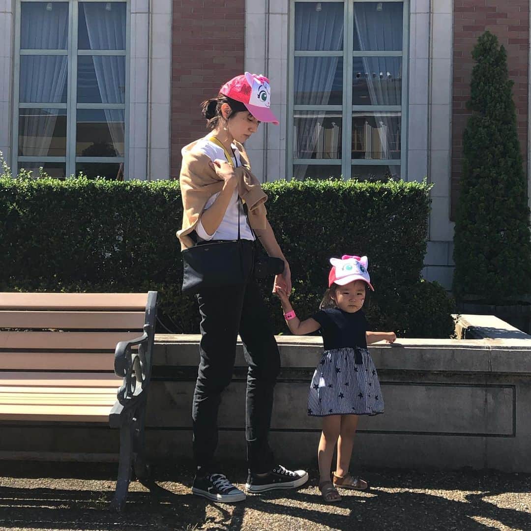 美生のインスタグラム：「🎠🎠🎠 昨日は﻿ 志摩スペイン村へ♡﻿ エスパーニャデビュー！﻿ ﻿ 娘達の笑顔をたくさん見れて﻿ 最高の休日♡﻿ ﻿ 暑かったけどたのしかったね❤️﻿ ﻿ ﻿」