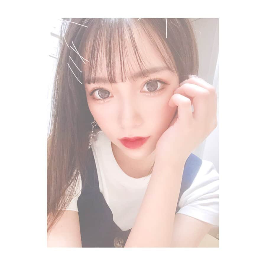 前川琳菜（りなち）さんのインスタグラム写真 - (前川琳菜（りなち）Instagram)「✩‧₊˚ . . 最近東京にいる事のが多いけど 地元帰ってくるとやっぱり落ち着く〜🏠 今日はお家でご飯食べれる幸せ🤤🤤🤤 . . #instalove #japangirl #me #selfie #model #smile #팔로우 #소통 #셀카 #셀카그램 #셀카놀이 #셀카타임 #셀피 #셀스타그램 #훈스타그램 #팔로미 #얼스타그램 #모델 #セルカ #自撮り女子 #フリーモデル #フリーランス #実家 #三重県」9月16日 18時18分 - rina__maekawa