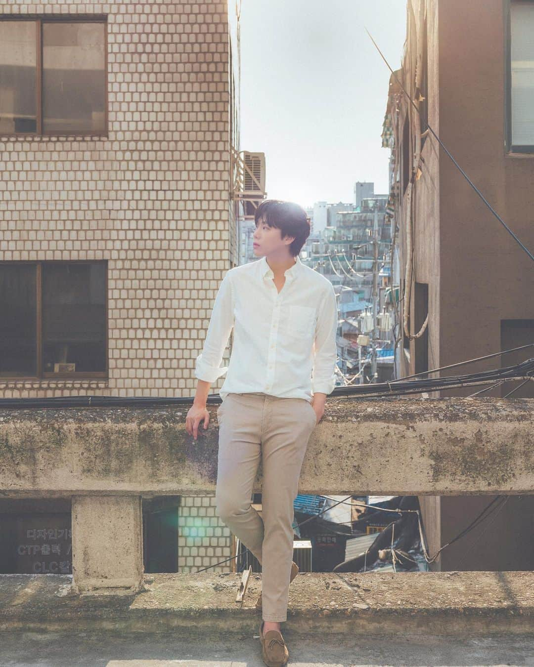 イェジュン さんのインスタグラム写真 - (イェジュン Instagram)「사촌형 @youngho_gogo 과 함께한 사진 작업. 가을이구나아🍂」9月16日 18時13分 - _simyejun_