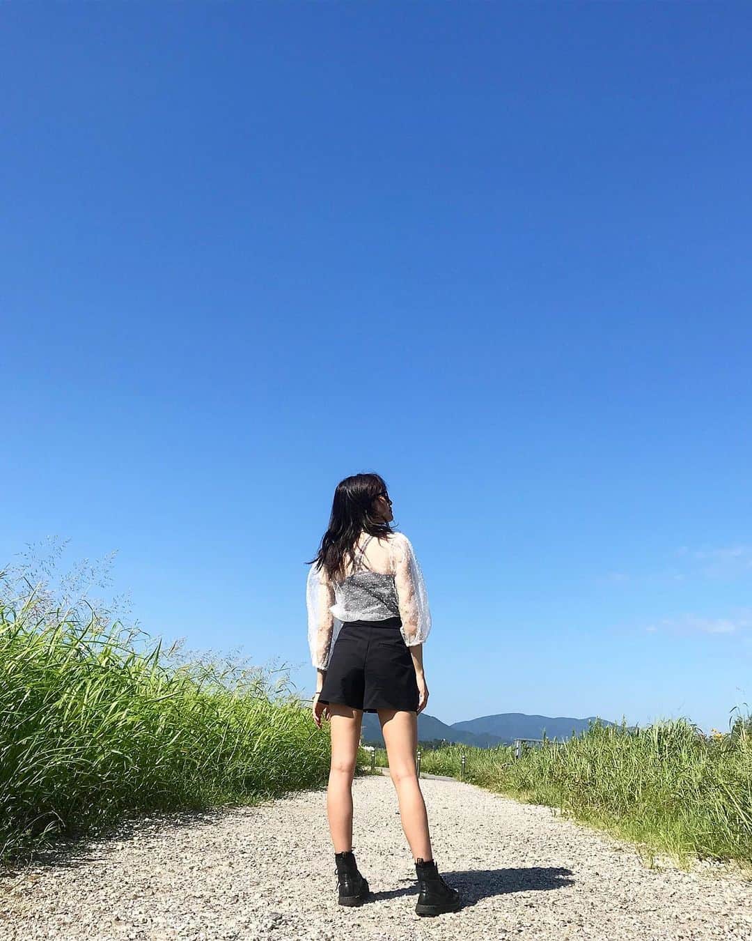 斉藤瑞季のインスタグラム：「緑に囲まれると、ふっと身体が軽くなるね。」