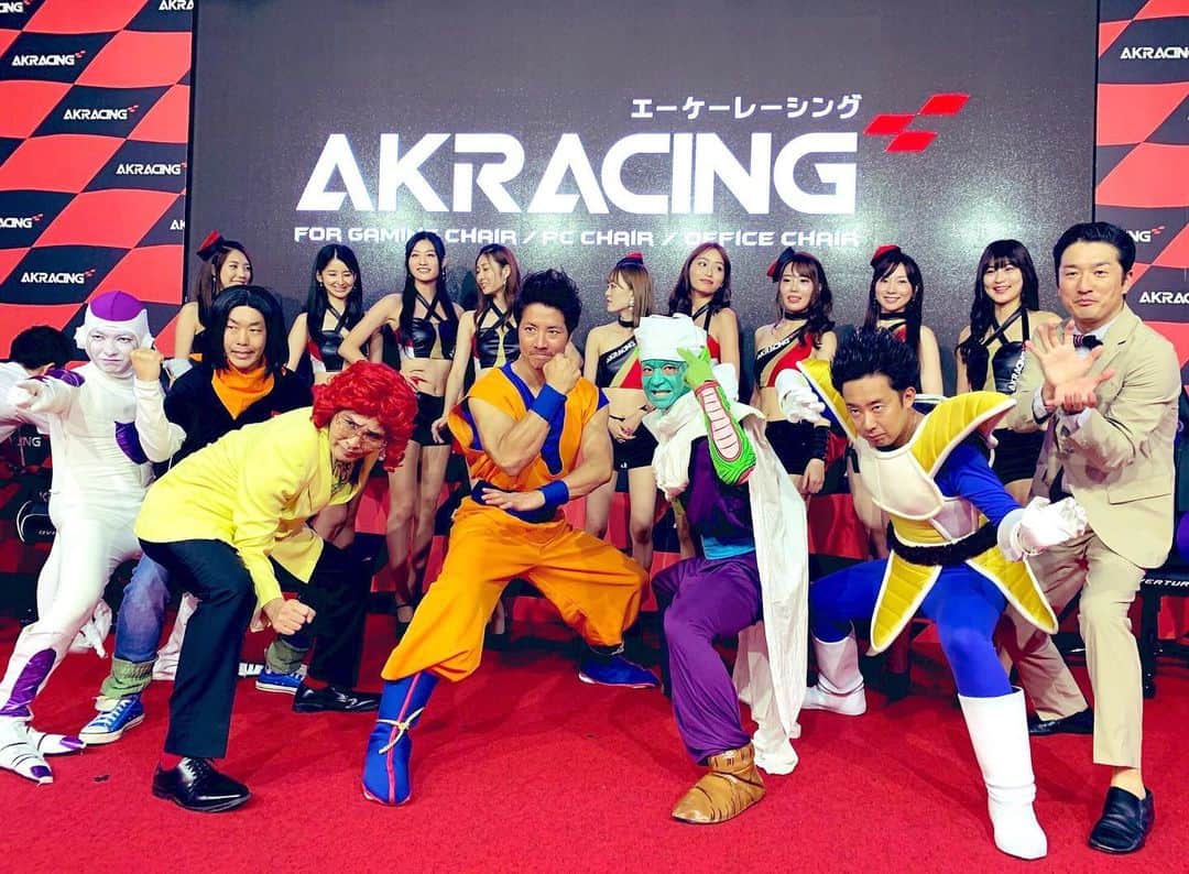 のインスタグラム：「『東京ゲームショウ2019 AKRacingブース』 ゲーミングチェアブースでこんなに楽しいステージできるとは思ってませんでした笑 最高の2日間ありがとうございました！ #東京ゲームショウ #TGS #TGS2019 #AKRacing #ゲーミングチェア #ケインコスギ さん #孫悟空 #アイデンティティ #野沢雅子 氏 #人造人間17号 #R藤本 #ベジータ #BANBANBAN山本 #フリーザ #渡部一丁 #ピッコロ #エーケーレーシングガール ちゃん #亀仙人が見てる #エアロビ的な #幕張メッセ #キクチウソツカナイ #アナウンサー的な」