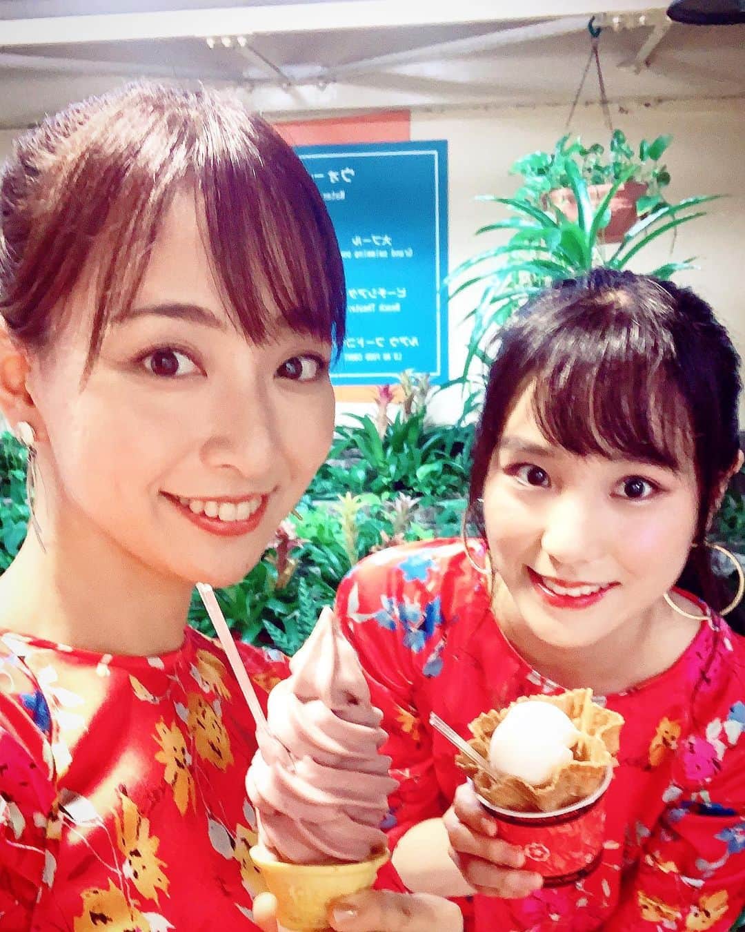 のインスタグラム：「. アロハ〜！🌺✨ . スパリゾートハワイアンズ(福島)にて . 2回LIVE🎤👙✨🏖 . 手拍子も嬉しい！♡ 広いステージでこのあとラスト15:00〜も歌わせて頂きます！🎤♪ 楽しみ💕 . .  #ビタスイ #スパリゾートハワイアンズ #福島 #いわき #リリイベ #遠ラブ #ライブ #live #event #fukushima #アイス #巨峰 #アイスクリーム #icecream」
