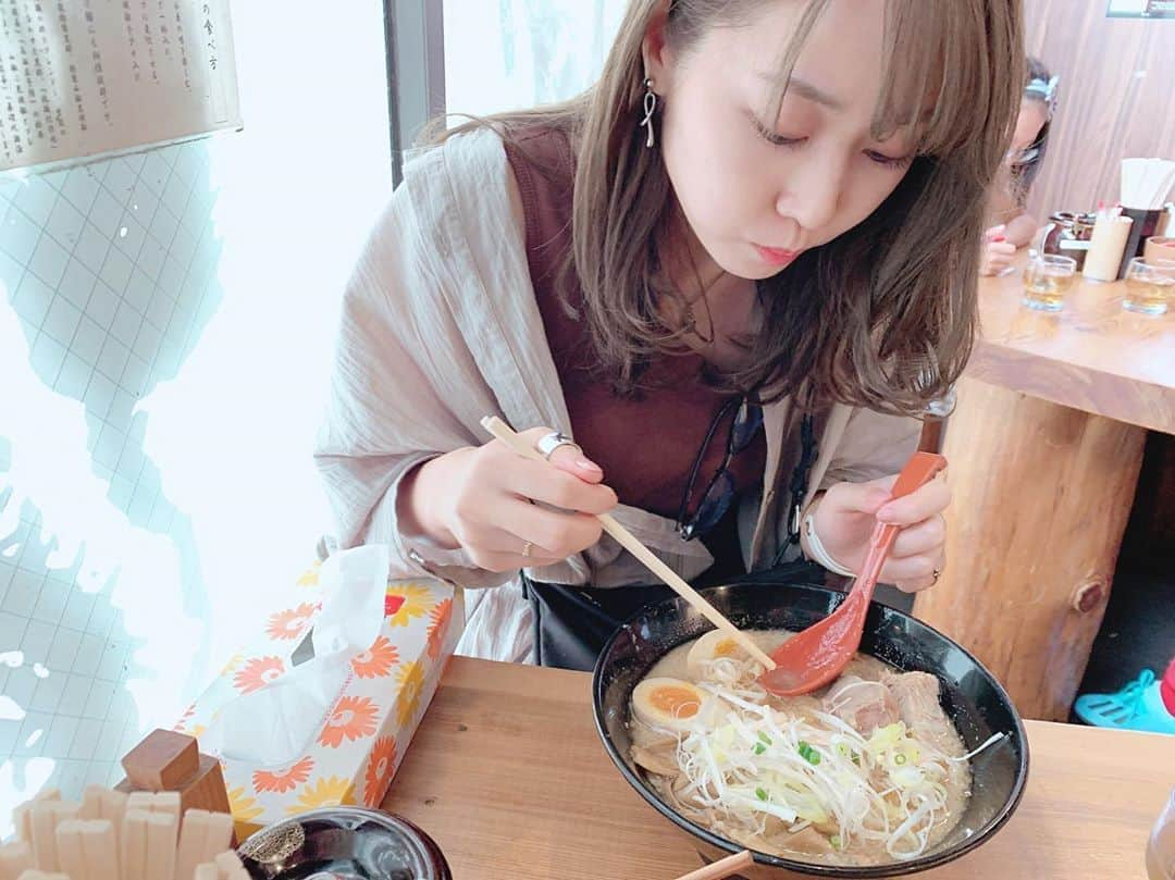 門脇佳奈子さんのインスタグラム写真 - (門脇佳奈子Instagram)「⭐️ ラーメン好きすぎるねんけど🍜🥺 * * * #こってり派 #煮卵必須」9月16日 13時31分 - kanakoofficial