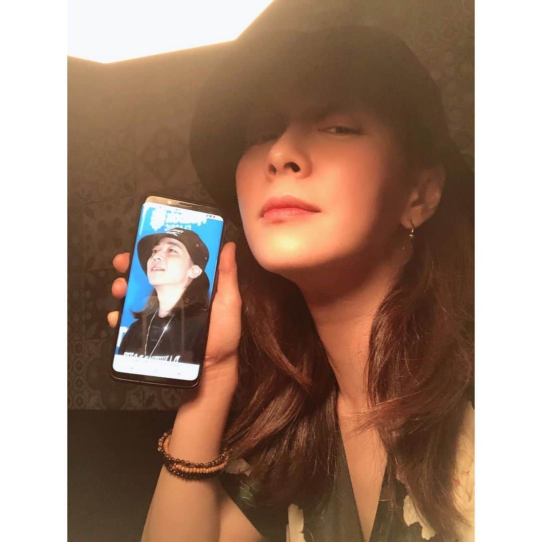 ソン・ジヒョさんのインスタグラム写真 - (ソン・ジヒョInstagram)「⠀ 넉살 같은 나 나 같은 넉살🤣🤣」9月16日 13時37分 - my_songjihyo