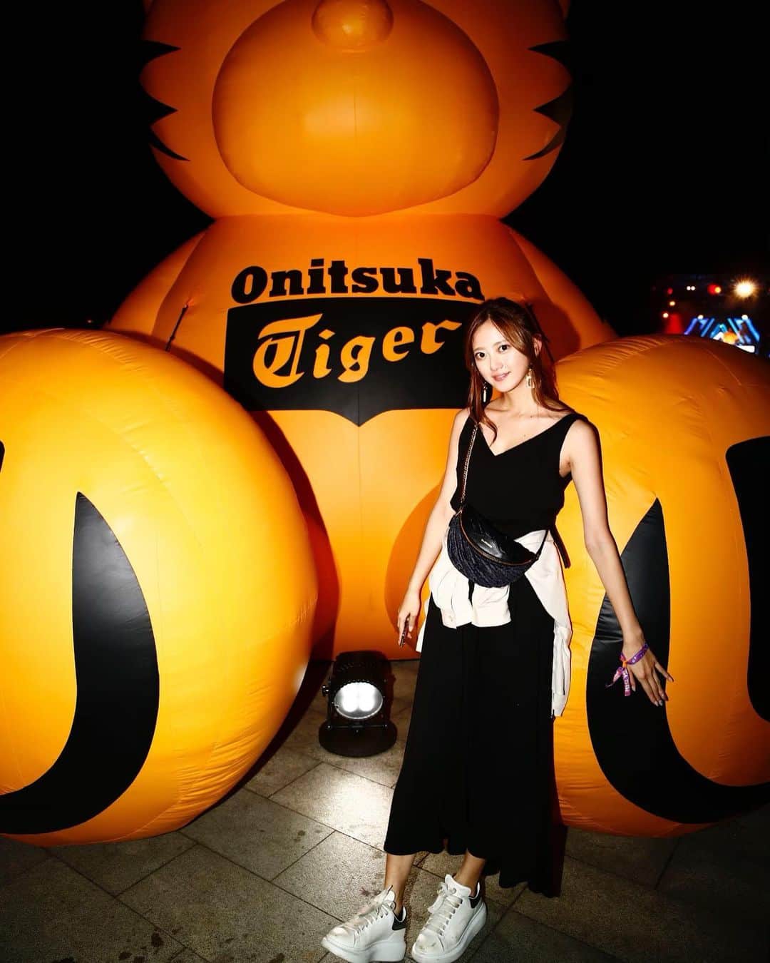 加藤雛のインスタグラム：「オニツカタイガーとコラボしてる urtla park stageに遊びに行ってきたよ 🧸可愛かった〜 #Ultraオニツカ #オニツカタイガー #OnitsukaTiger #UltraJapan」