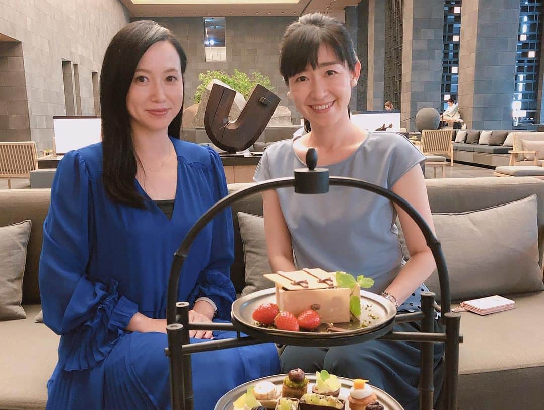 江連裕子さんのインスタグラム写真 - (江連裕子Instagram)「. TBSニュースバード同窓会 AMAN、Afternoon tea . #曽根純恵 #江連裕子 #TBS #ニュースバード #日経 #cnbc #日経CNBC #キャスター #アナウンサー #アマン東京 #アマン #アマン東京アフタヌーンティー #aman #amantokyo #afternoontea #tea #cafe」9月16日 16時17分 - yuko_ezure
