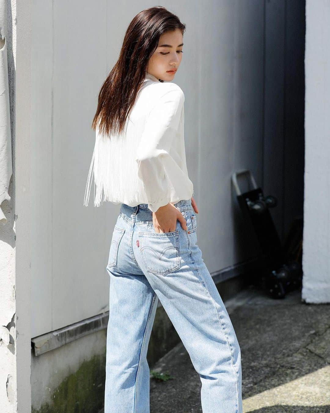Levi's Japanさんのインスタグラム写真 - (Levi's JapanInstagram)「TOKYO STREET STYLE . @starandsummer @drop_tokyo #ダッドジーンズ #リーバイス #ジーンズ #デニム #デニムコーデ #dadjeans #Levis #streetstyle #streetfashion #streetwear #streetculture」9月16日 16時39分 - levis_japan