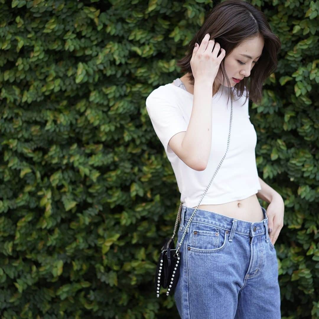 のインスタグラム：「ジーパン女子 @reira_arai_off #荒井レイラ #ジーパン女子  #gパン女子 #メンズを穿く女子 #Boyfrienddenim #Boyfriendjeans #edwin_japan #edwin #edwinjapan #madeinjapan #エドウイン」