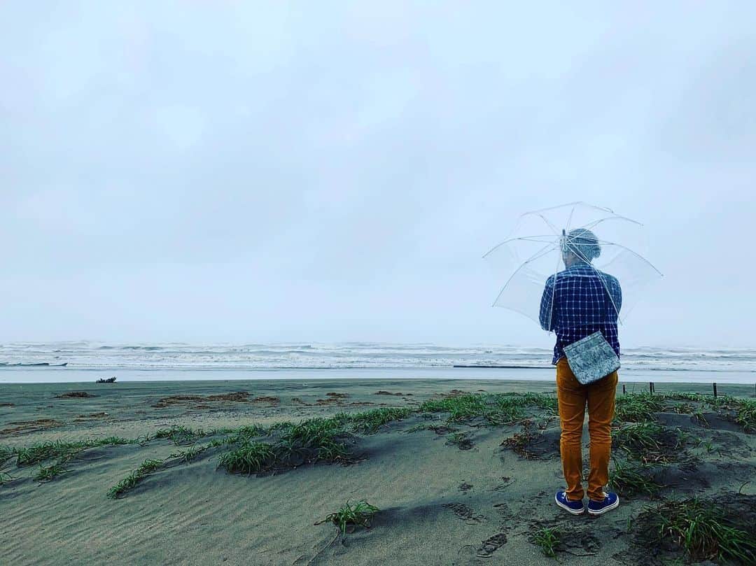金子貴俊さんのインスタグラム写真 - (金子貴俊Instagram)「夏が終わった海  嫌いじゃないんだなぁー  #海#sea #オーシャン#ocean #アウトドア#outdoor#nature #japanesesea」9月16日 17時19分 - takatoshi_kaneko