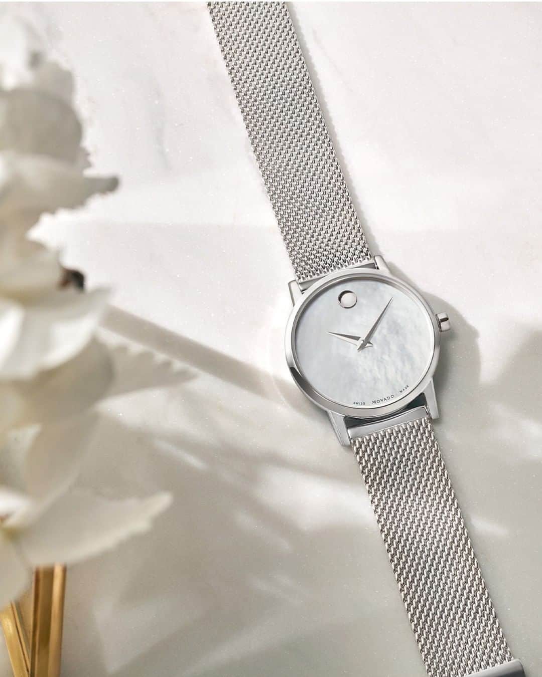 のインスタグラム：「Classic mother of pearl. #MuseumMesh」