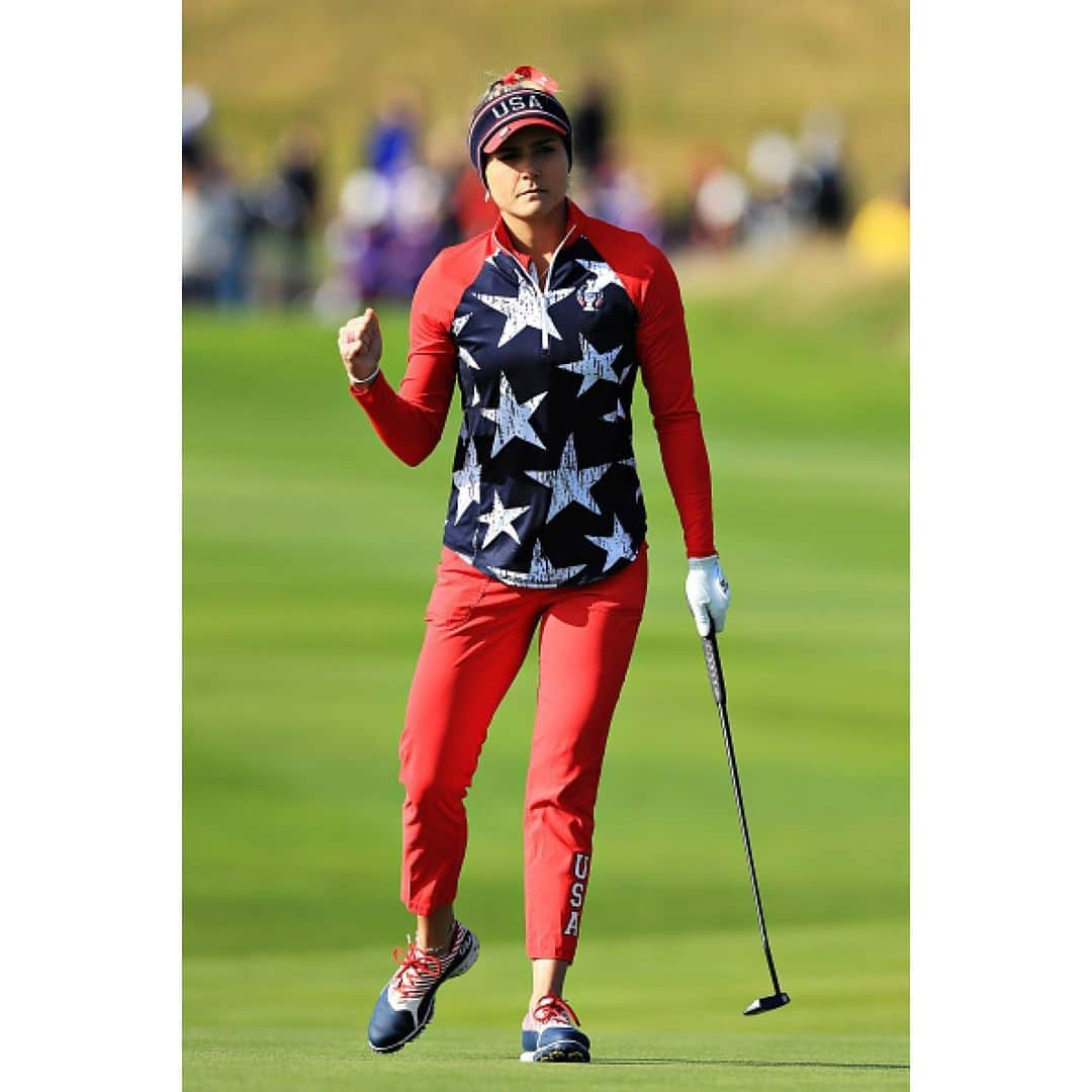 レクシー・トンプソンさんのインスタグラム写真 - (レクシー・トンプソンInstagram)「Such an amazing experience once again at the @solheimcupusa at @thegleneagleshotel . Not the outcome we wanted but we fought strong and tried our best! Congrats to the @solheimcupeuro on playing some amazing golf, well played 👏🏼 thanks to all the volunteers, sponsors and fans for making this event possible! Big thank you to our captain @juliinkster and assistant captains for being some of the best role models, athletes could ask for. Thank you to all the staff at Glen Eagles for the amazing hospitality and the course staff for having the course in great shape for us! Loved representing my country with all my teammates by my side, it was a week I won’t forget ❤️🇺🇸」9月17日 4時05分 - lexi